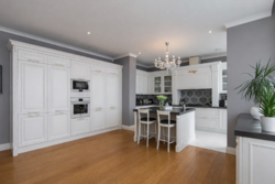 �� ������� ��������� 10000�� 400� + ������� 200�2(�� �������������) ���� 44