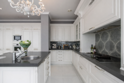 �� ������� ��������� 10000�� 400� + ������� 200�2(�� �������������) ���� 30