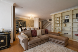 �� ������� ��������� 10000�� 400� + ������� 200�2(�� �������������) ���� 12