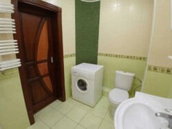 Продаж 4-х кімнатної квартири в Центрі міста. Гарний стан. фото 14 Продаж 4-х кімнатної квартири в Центрі міста. Гарний стан. фото 14