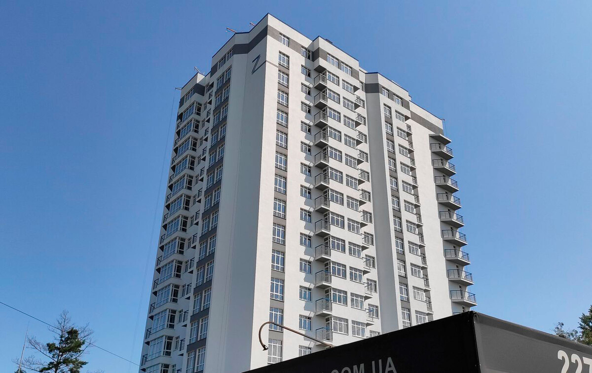 ����� ����