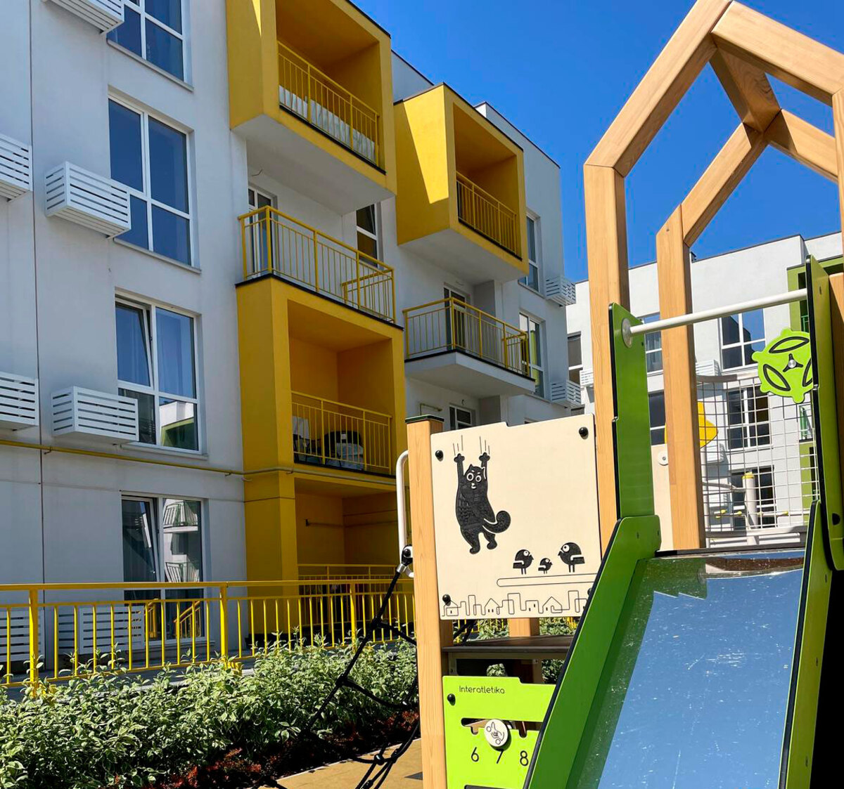 Art Misto ����