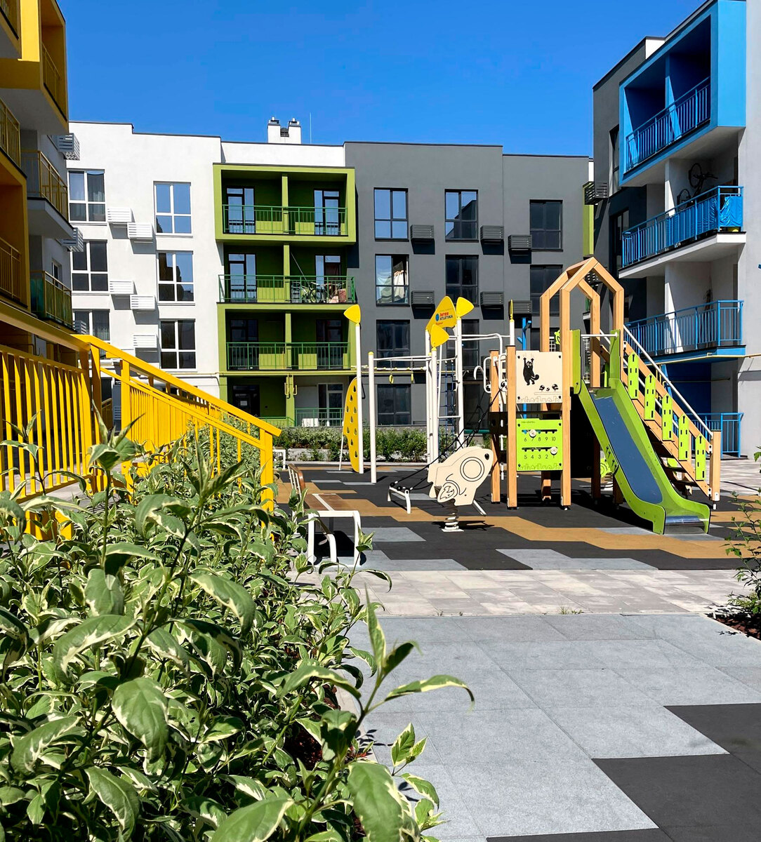 Art Misto ����