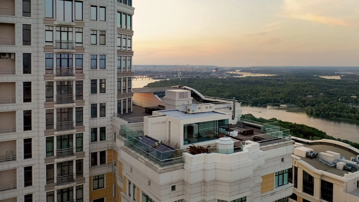 �� �� ������������ 9-� ����