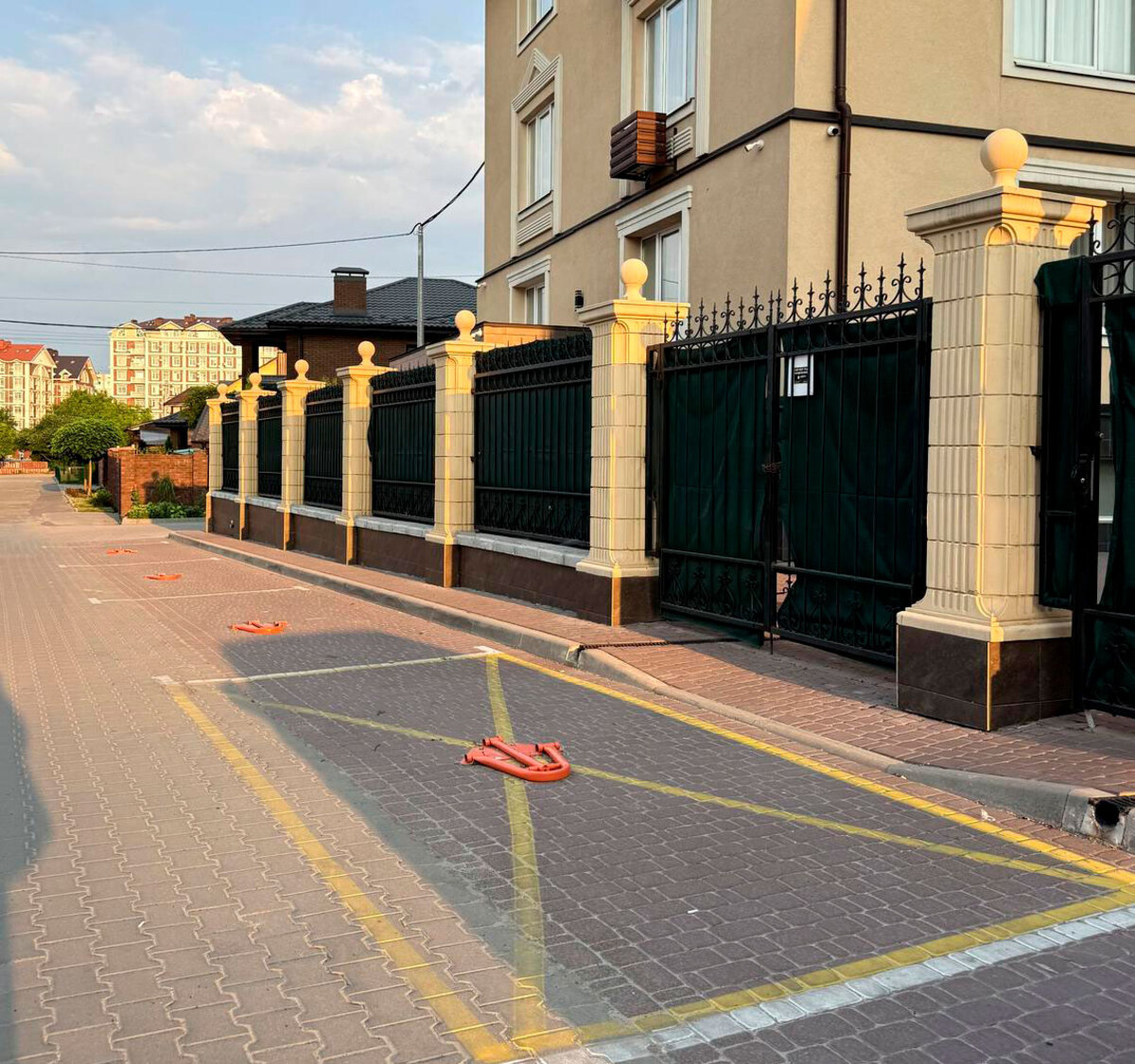 Cappuc�ino House ����