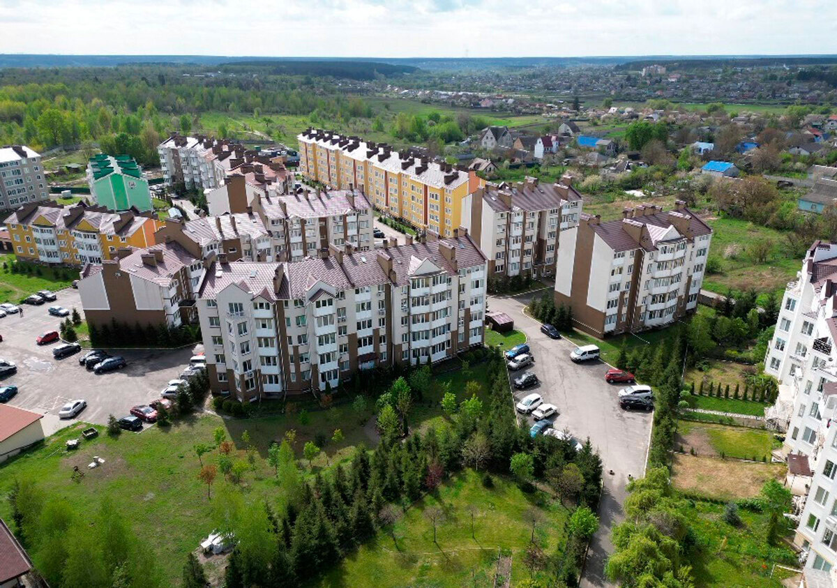 ����� ³���� ����