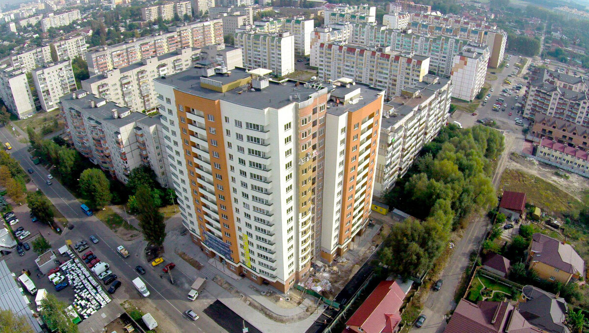 ����� ����