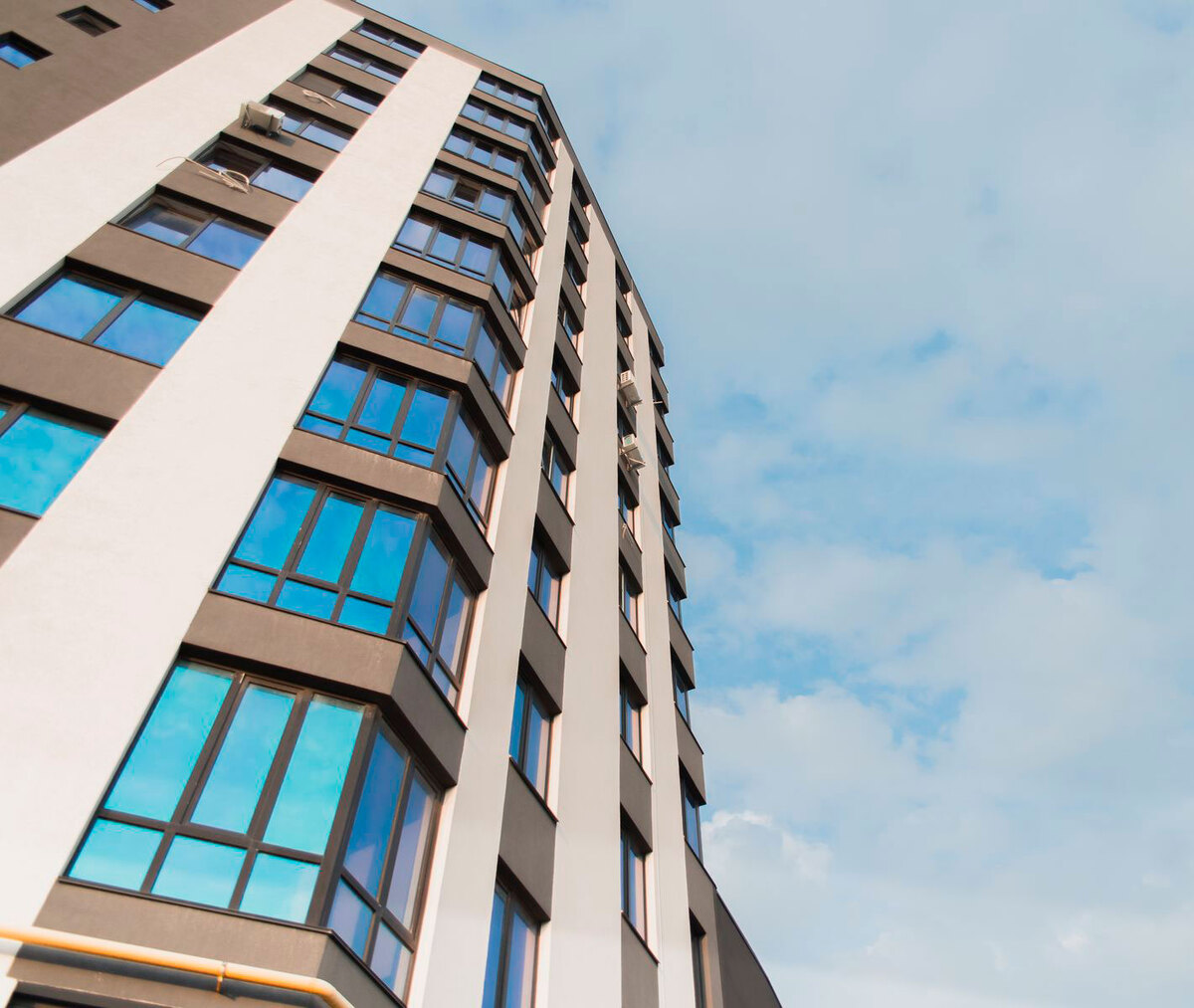 �-������� ����