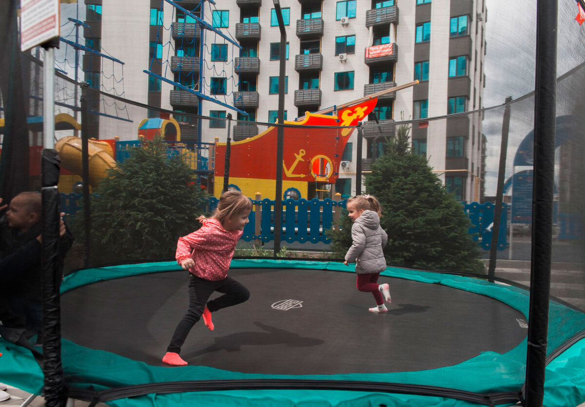 �-������� ����