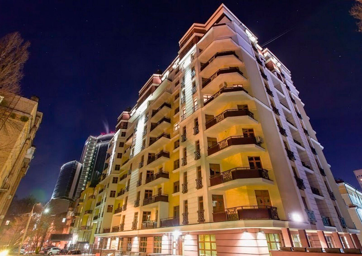 Arch House ����