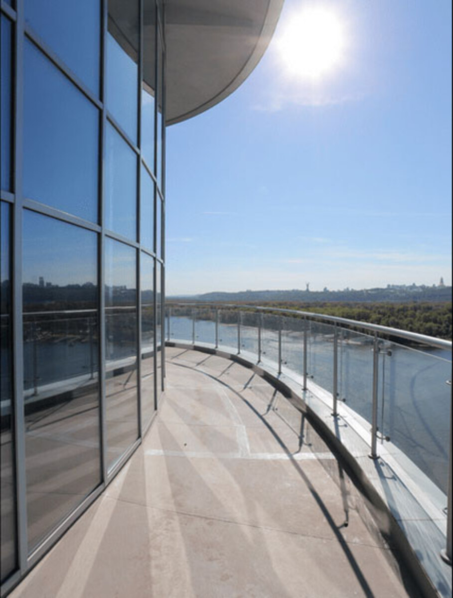 Riviera Riverside ����