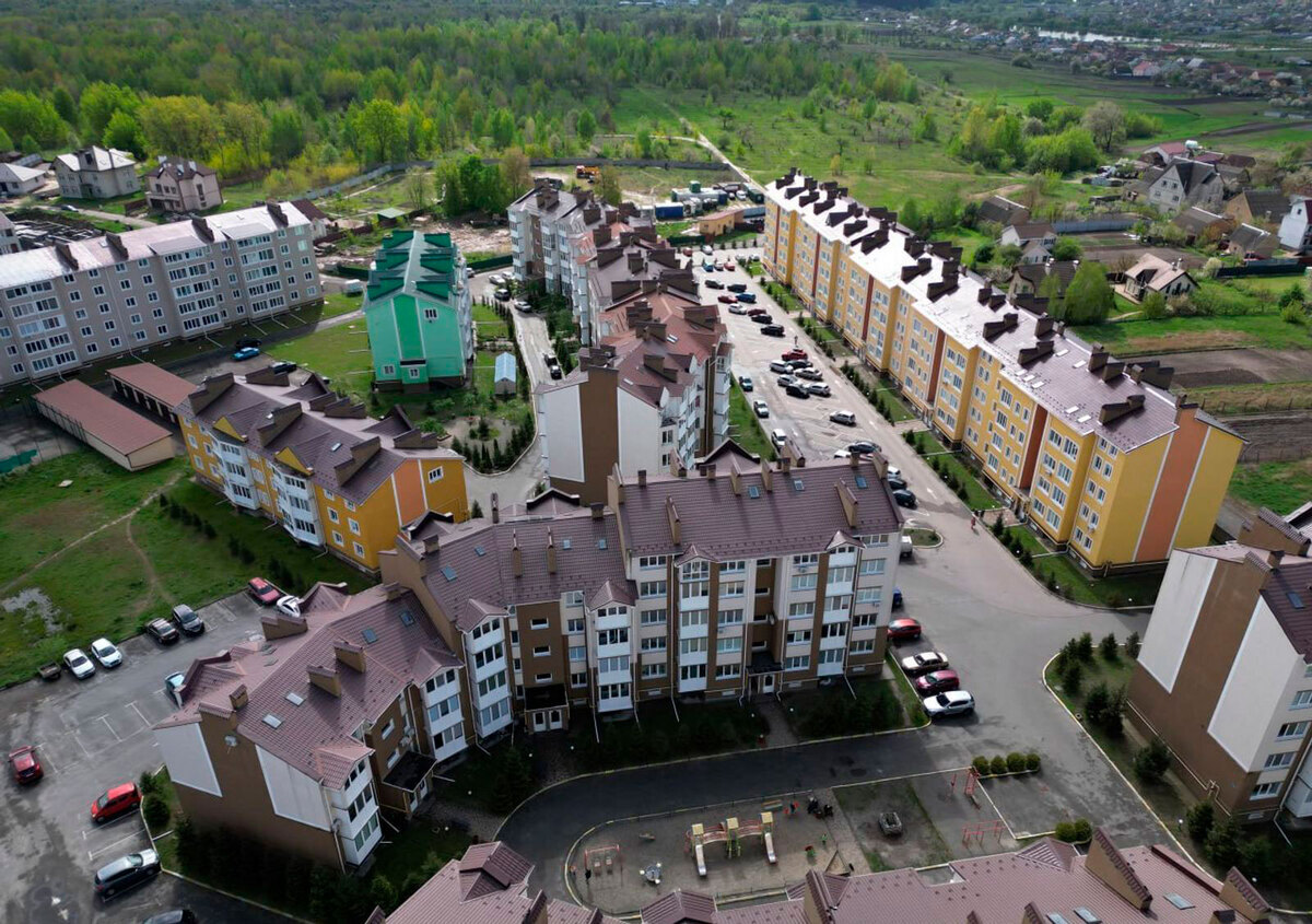 ����� ³���� ����