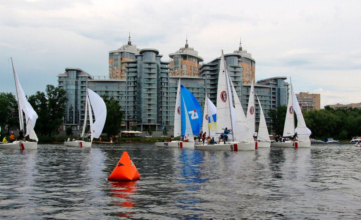 Riviera Riverside ����