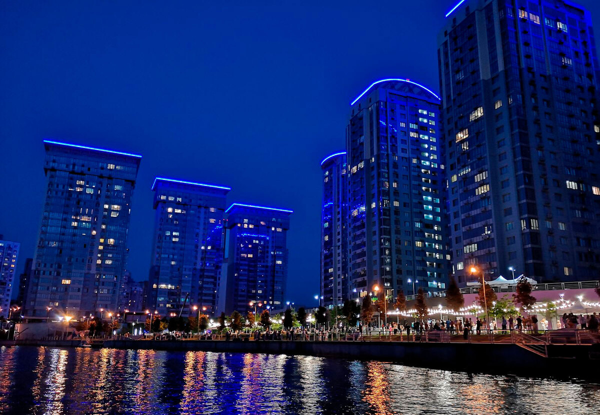 River Stone ����