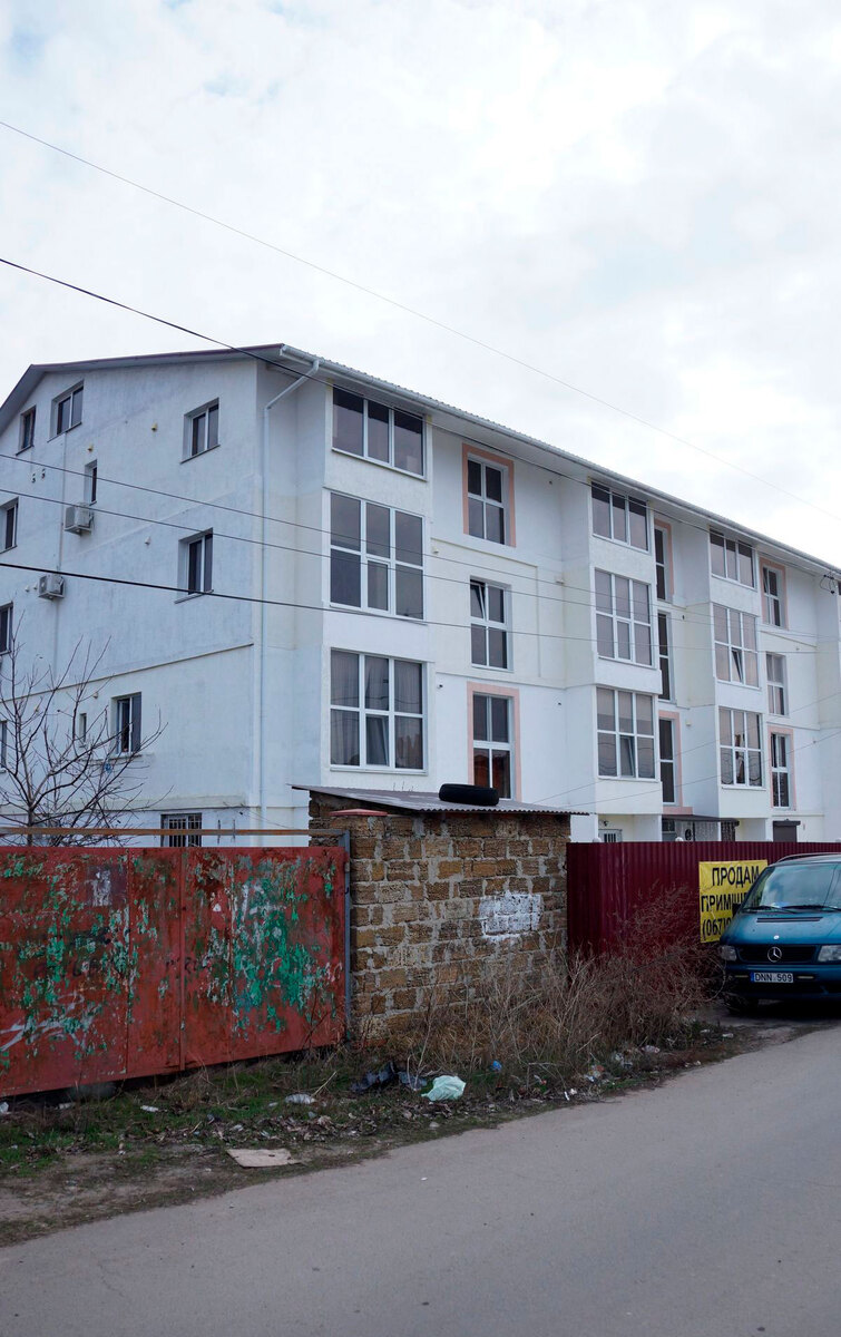 ���-��� ����