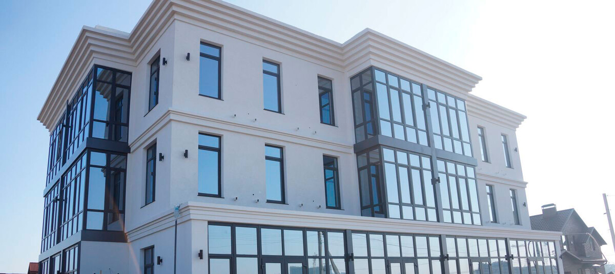 Crystal House ����