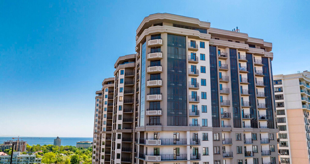 ����� ����