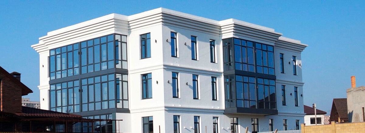 Crystal House ����