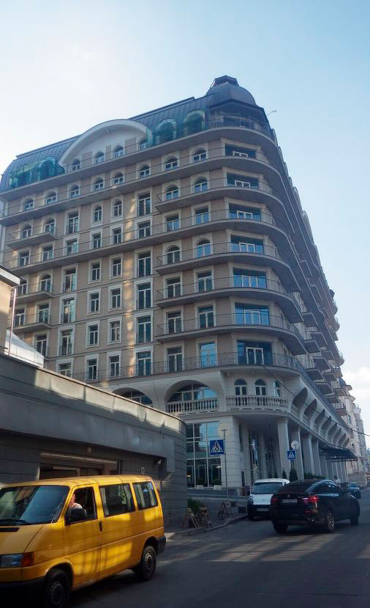 Renaissance Residence 