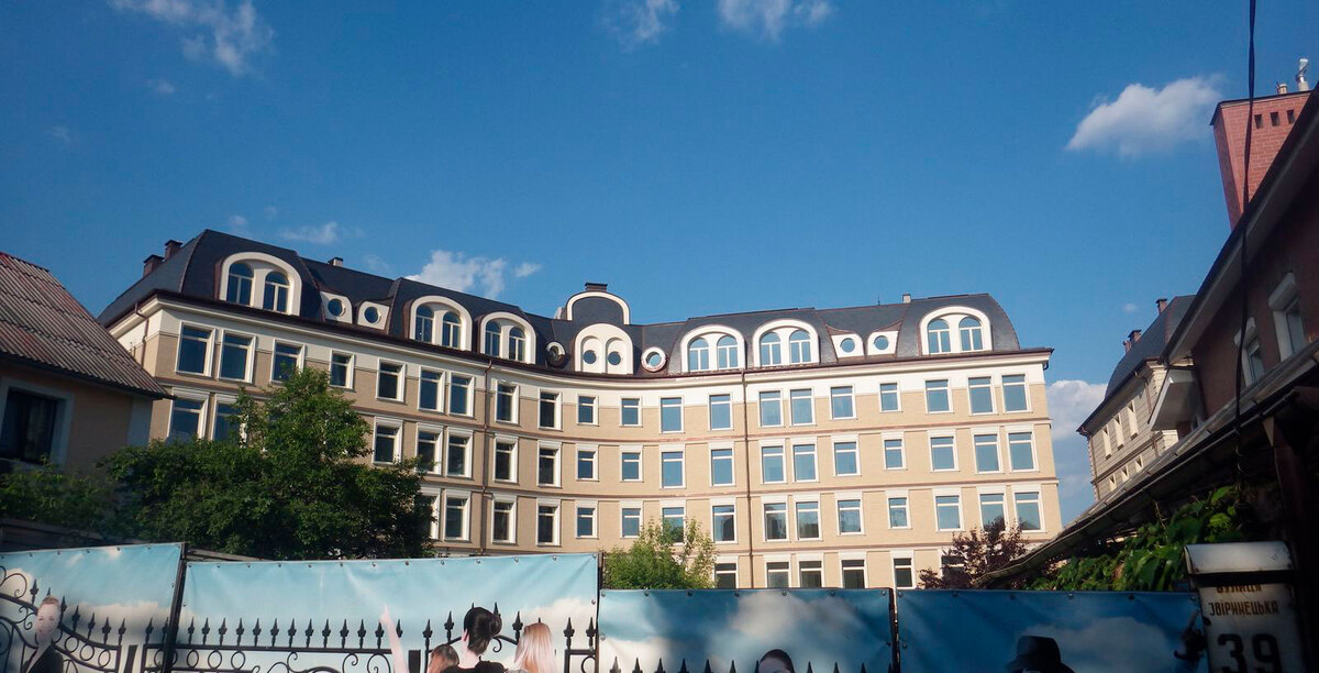 Renaissance Residence 