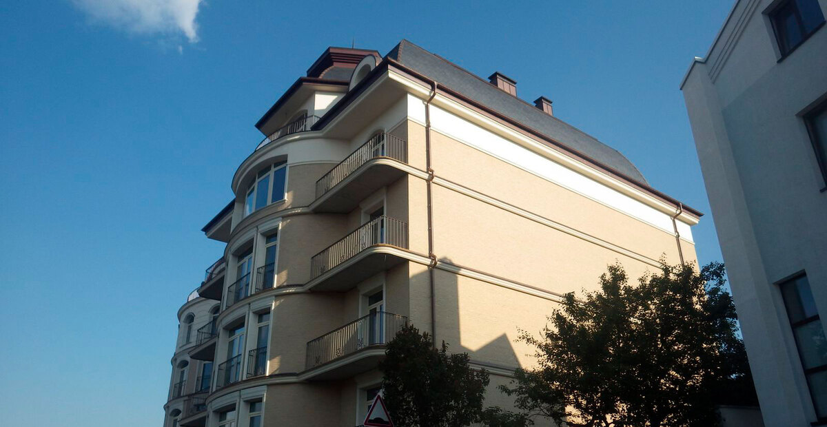 Renaissance Residence 